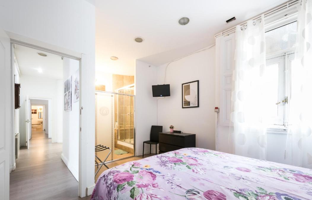 M&F 7 Rooms/7 Bathrooms Over Gran Via Madrid Eksteriør billede