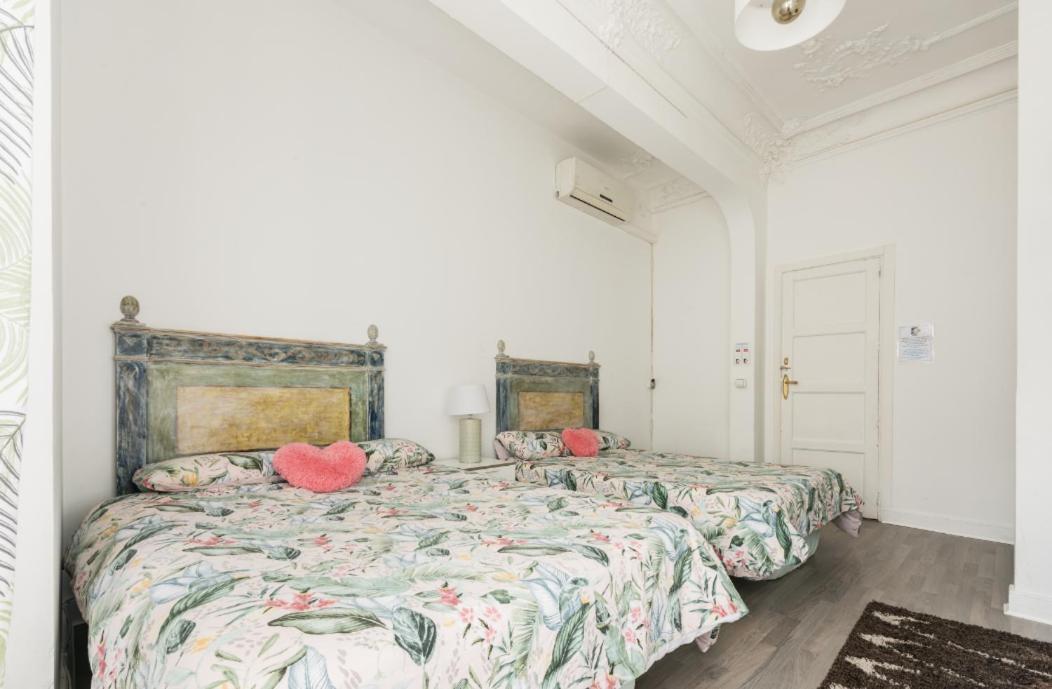 M&F 7 Rooms/7 Bathrooms Over Gran Via Madrid Eksteriør billede