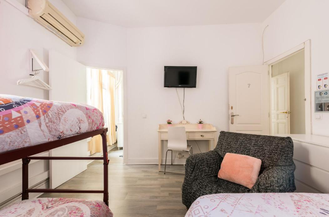 M&F 7 Rooms/7 Bathrooms Over Gran Via Madrid Eksteriør billede