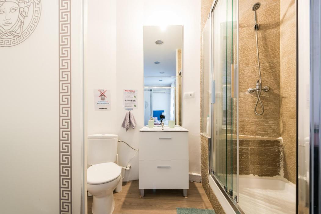 M&F 7 Rooms/7 Bathrooms Over Gran Via Madrid Eksteriør billede